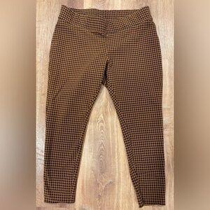 Lands’ End orange/brown and black houndstooth starfish leggings​​​​​​​​